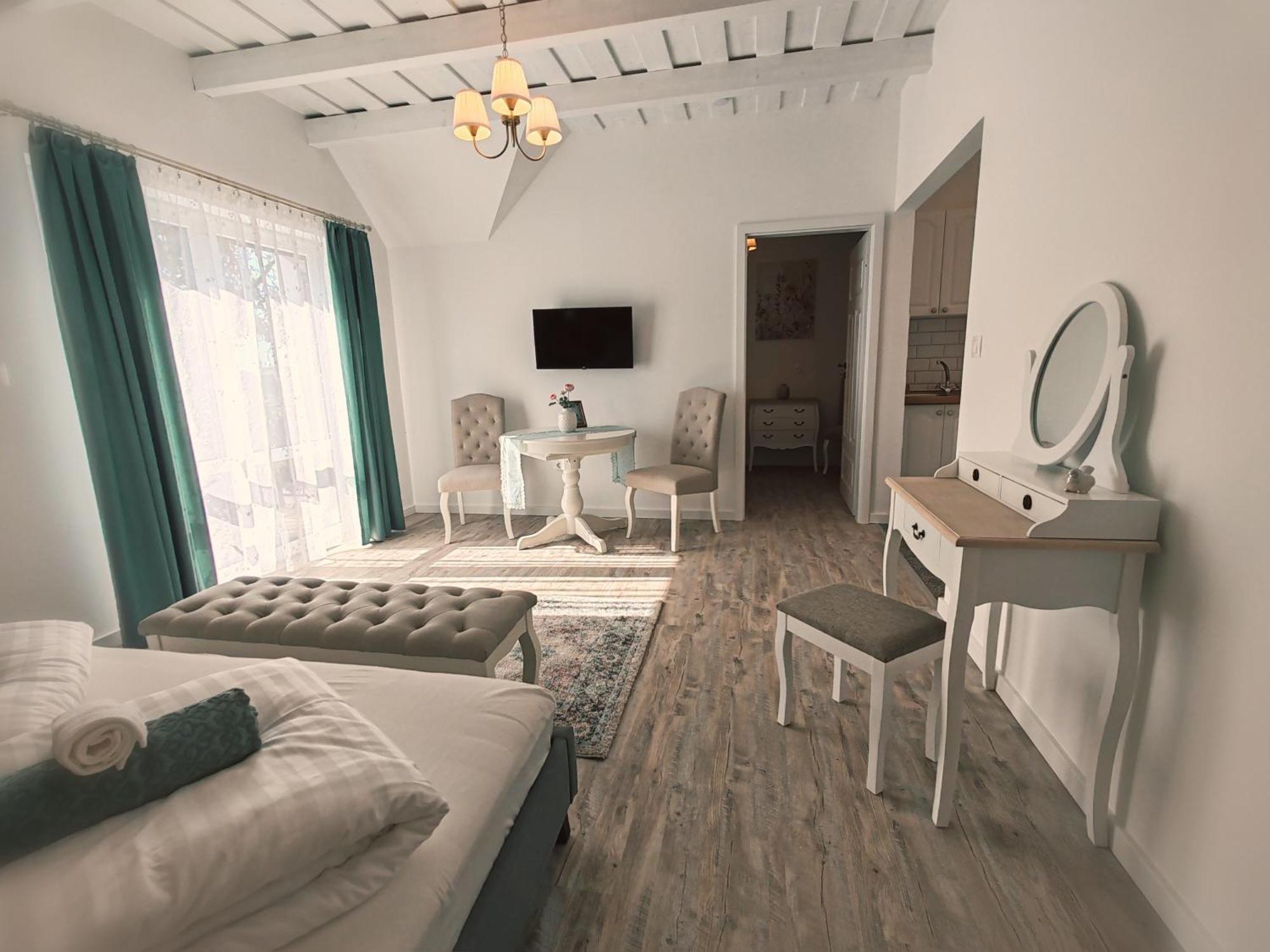 Elisoria Superiors Hotel Cserszegtomaj Bagian luar foto