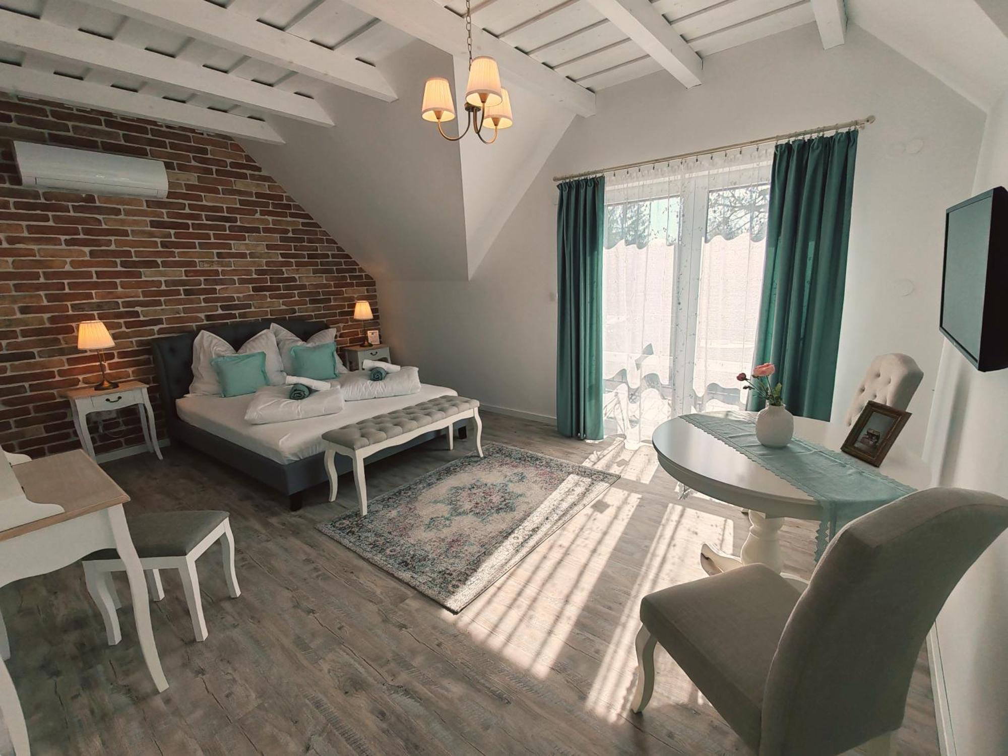 Elisoria Superiors Hotel Cserszegtomaj Bagian luar foto